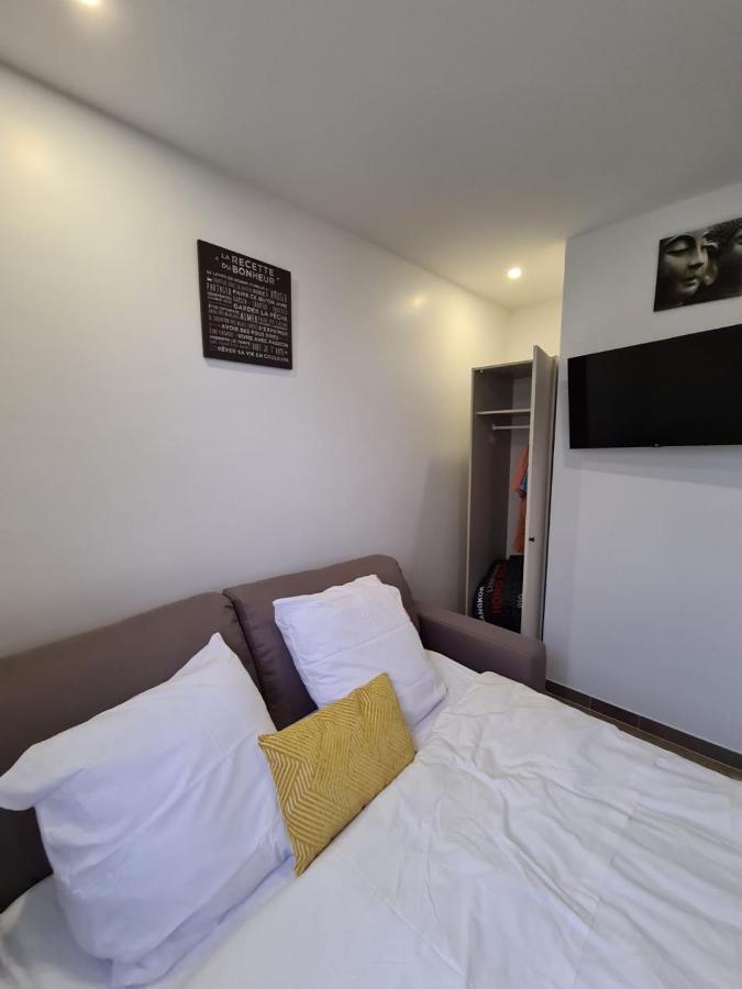 Studio Entierement Equipe Avec Veranda Commune Neuilly-sur-Marne Exteriör bild